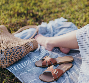 Classic Adult Slides - Tan