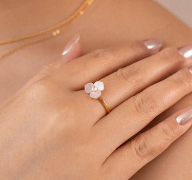 Opalescent shell petal ring