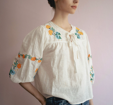 Garden Sweetheart Embroidered Linen Top in Pearl