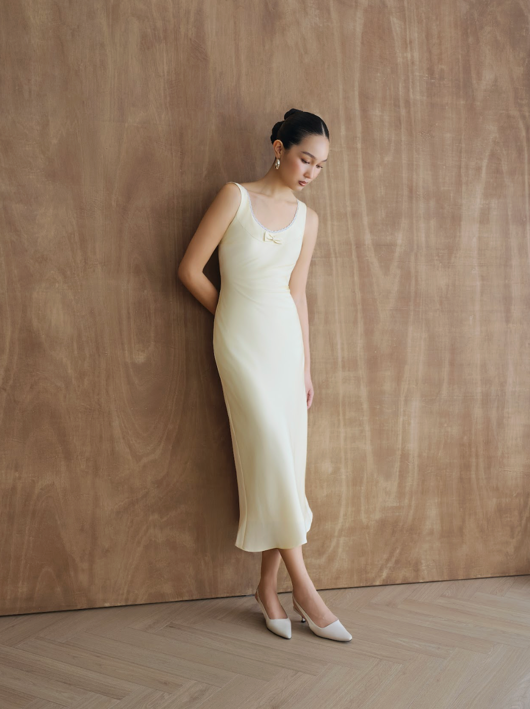 silk dress singapore A deep navy silk dress designed to flatter your figure and make you feel confident, which is perfect for dinners, events, or everyday elegance Item Featured: Nomi Dress Available in Dark