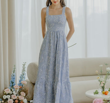Teardrop Romantics Dress