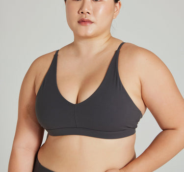 V Plunge Bra 2.0 in Stepper